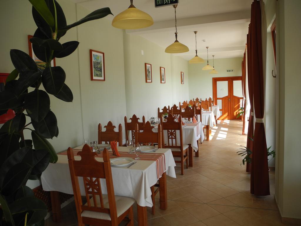 Bonanza Pensiune & Restaurant Mera Extérieur photo