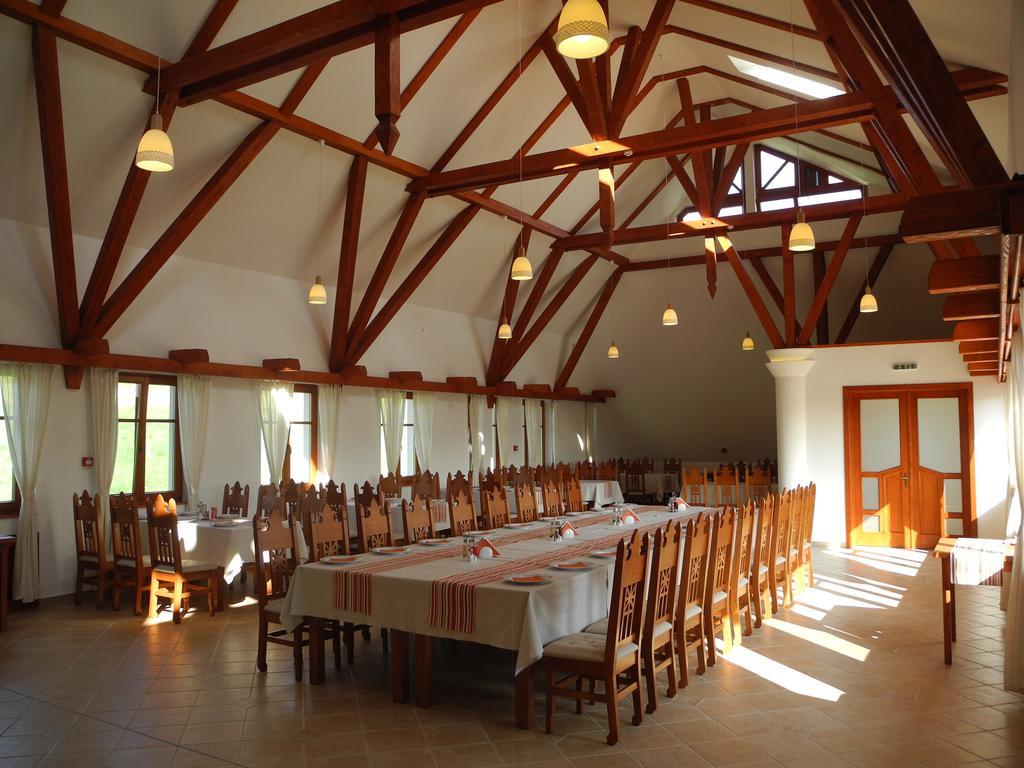 Bonanza Pensiune & Restaurant Mera Extérieur photo